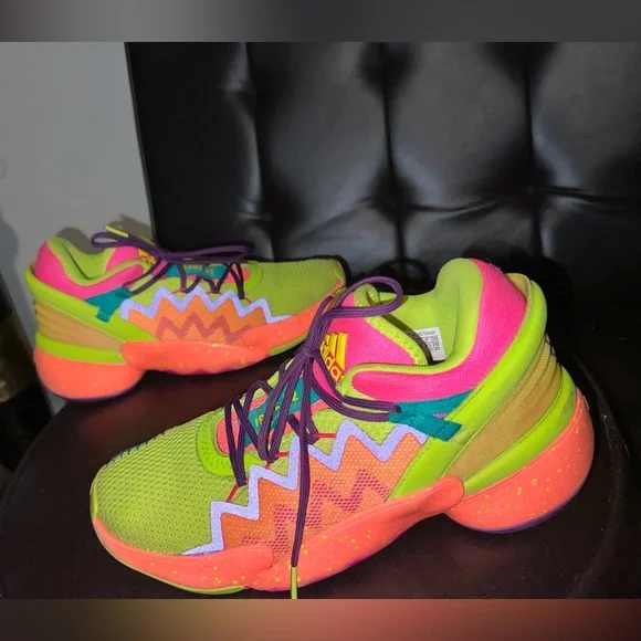 adidas D.O.N. Issue #2 'Prove Em Wrong/Let Em Hate men’s size 7 women’s 8.5 - Picture 1 of 14